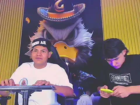 Tommy_bigcock19 live sex cam