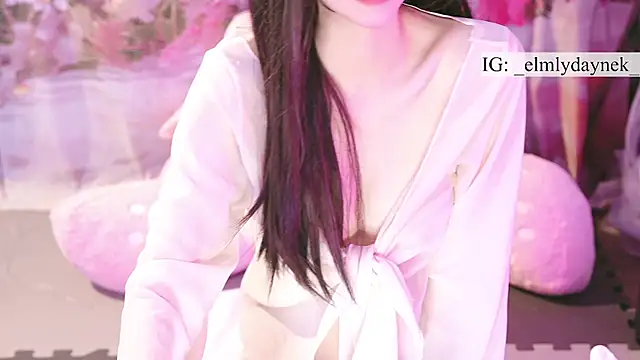 Anytoly live sex cam