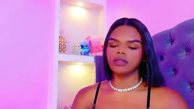 CamiEstrada live sex cam