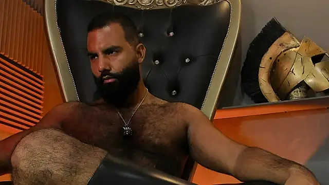 BeardAndrew live sex cam