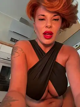 Selvaggia_official83 live sex cam