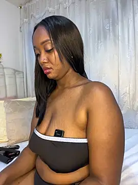 RoxannaBlanche live sex cam