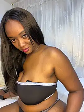 RoxannaBlanche live sex cam