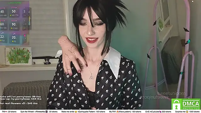 sweetuniporn live sex cam