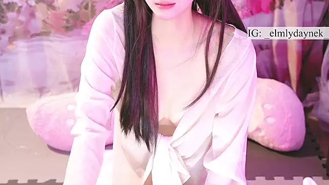 Anytoly live sex cam