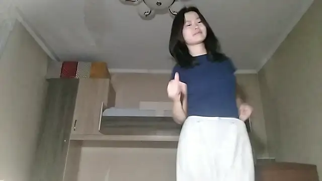 HuldaKye live sex cam