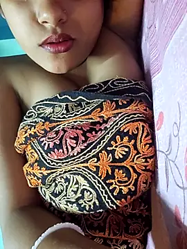 sexyindi_couple live sex cam