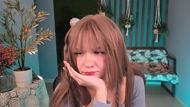 AliceMeowow live sex cam