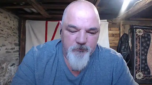 Newfiesausage1972 live sex cam