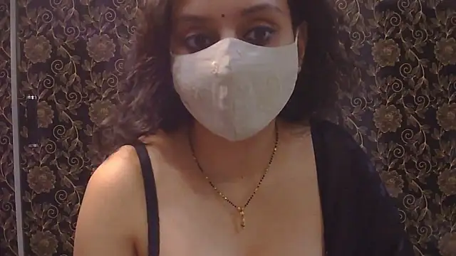 MilkyQueen69 live sex cam