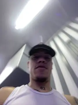 AlphaMasterXxx live sex cam