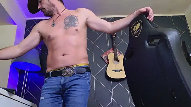 ChrisKox live sex cam