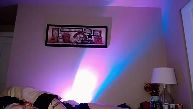 Snarfle82 live sex cam