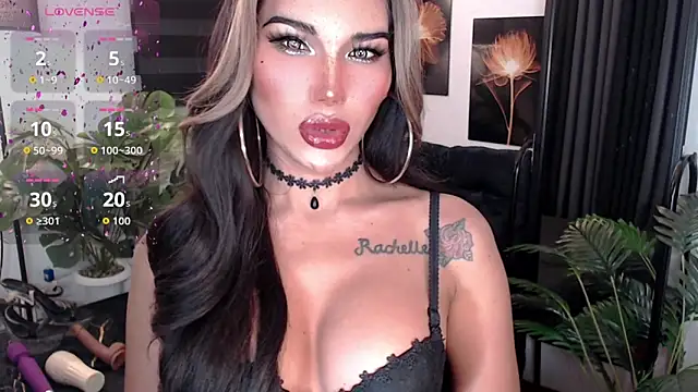 Miss_Ricca_Smith live sex cam