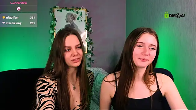 nekky_mouse live sex cam