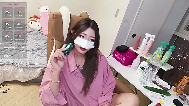 Milk_Sola live sex cam