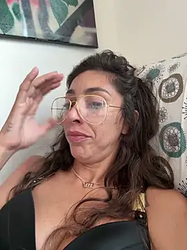 Amani_thewolf live sex cam