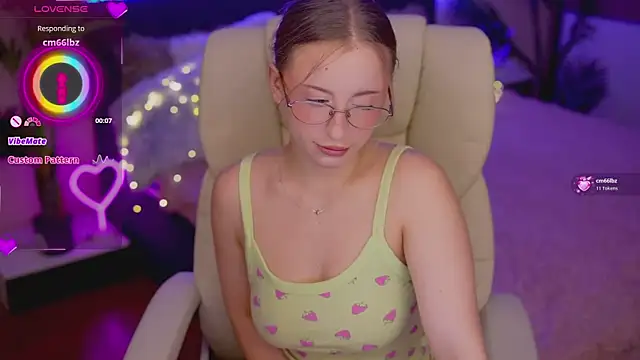 SilverrMoon live sex cam