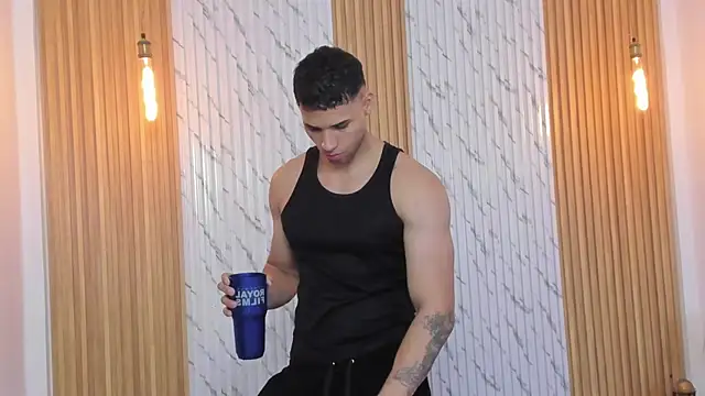 thomas_walker0 live sex cam