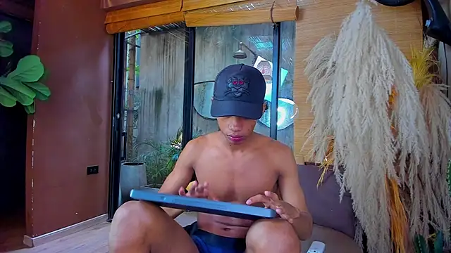 AlanCutee live sex cam