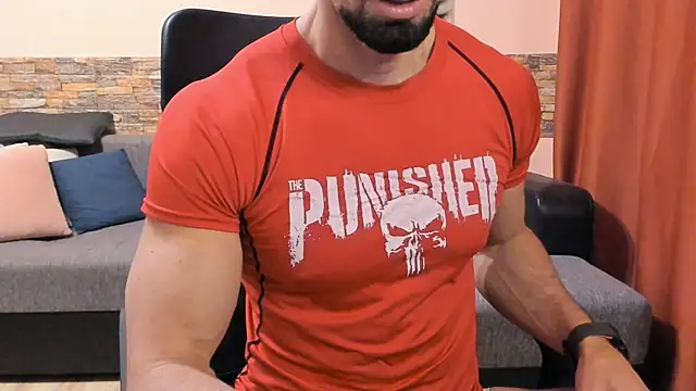 HotHunkTrainer live sex cam