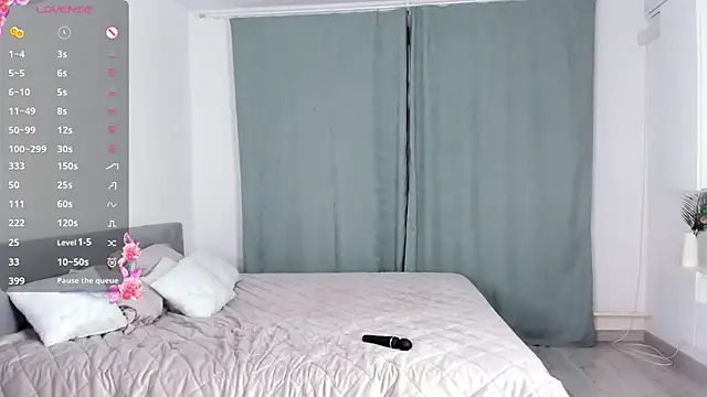 OdelynaFrake live sex cam