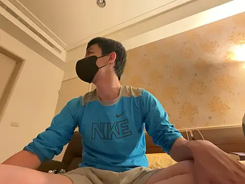 kaikai1335 live sex cam