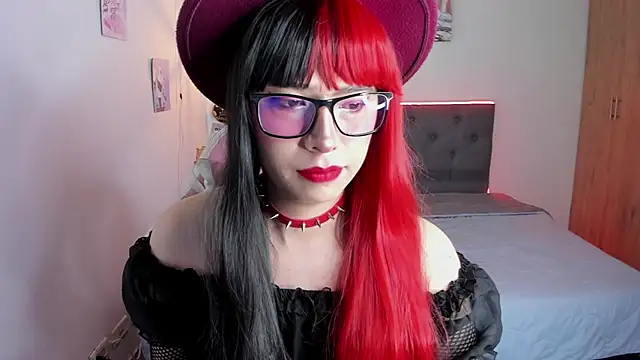 paula_kawaiifu_ live sex cam