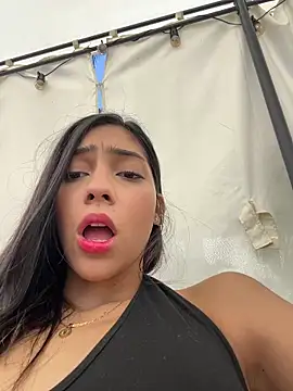 Ema_azel live sex cam