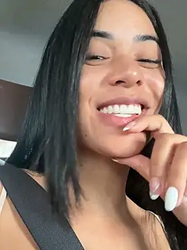 x-Maya-x live sex cam