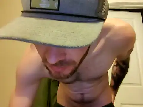 Huntzg23 live sex cam