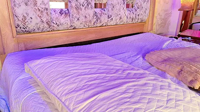 real_lovee25 live sex cam