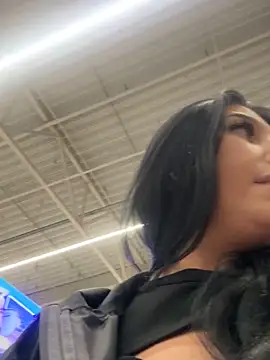 Tisha_Busty live sex cam