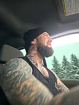 Beardedtattood live sex cam