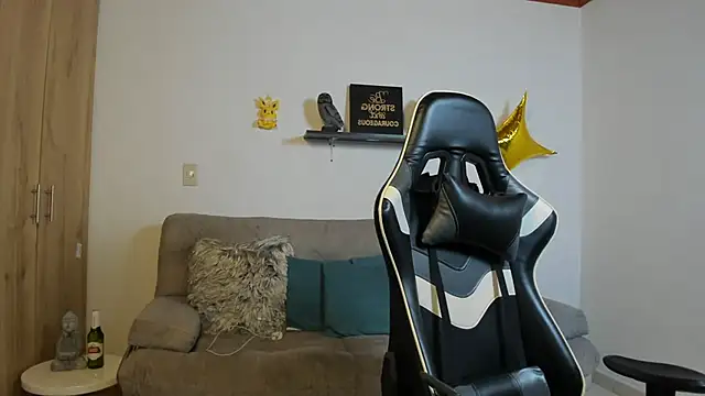 julian_wallace live sex cam