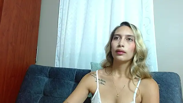 giselleestrella live sex cam