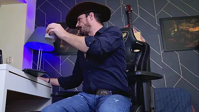 ChrisKox live sex cam