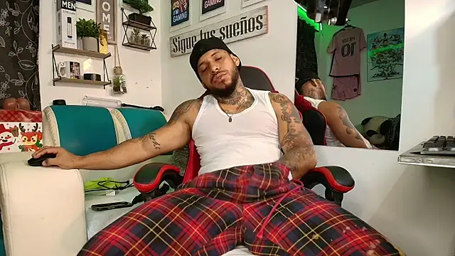 Leenar_Key live sex cam