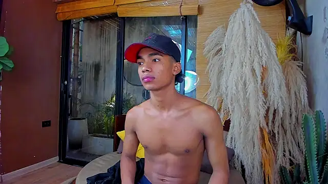 AlanCutee live sex cam