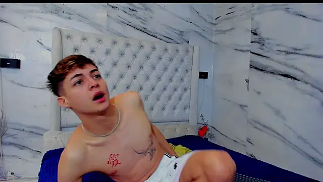 Ari_and_Storm live sex cam