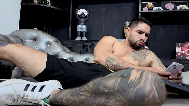 matteosantos live sex cam