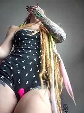 LucidLucy live sex cam