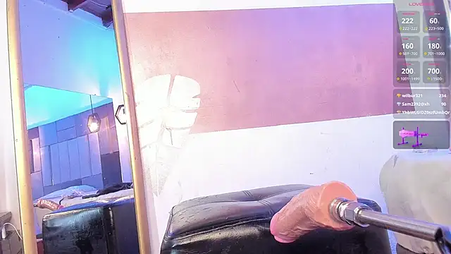 BritannyClaire live sex cam