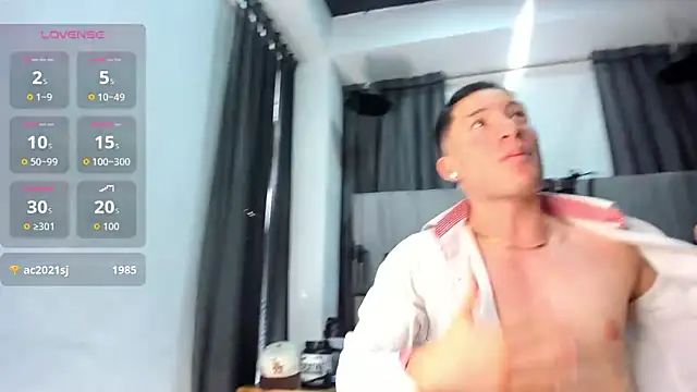 HunterHeat_ live sex cam