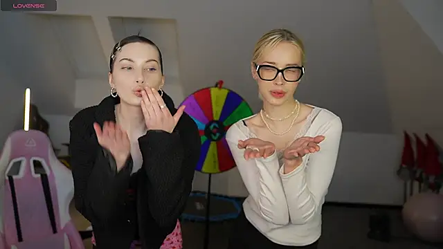 Jessica_start's cam snapshot