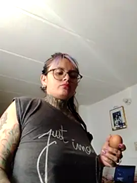 Shadow_Secret's cam snapshot