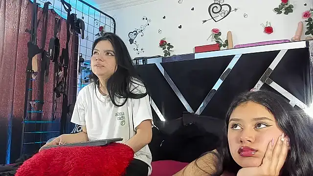 abby_eemily live sex cam