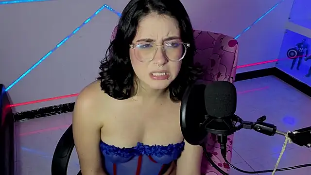 LiLLiAnderson live sex cam