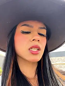 Juliana_Xander live sex cam