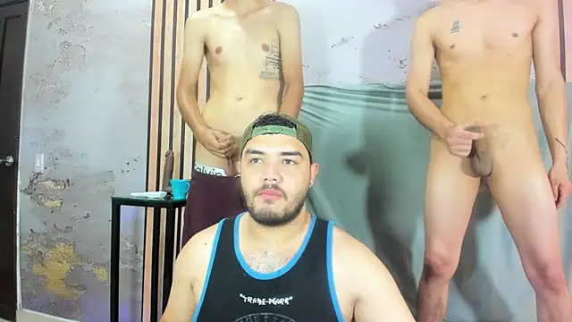 Karen_Mio's cam snapshot